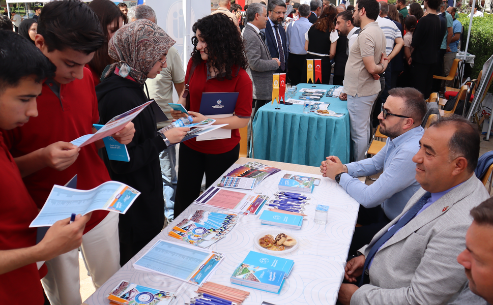 Malatya’da ‘Üniversite Tanıtım Fuarı’ yapıldı!