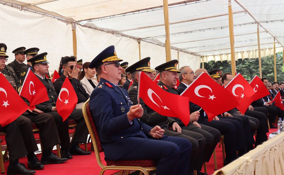 Malatya 19 Mayıs'ı kutladı! İnönü Caddesi bayram alanına döndü!