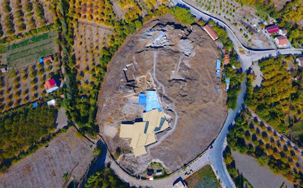 Arslantepe, Göbeklitepe’nin önünde!