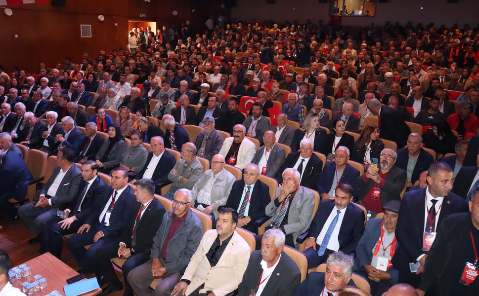 CHP’li Başkan Malatya Kongresi’nde patladı: “Parti şirket gibi yönetilemez”