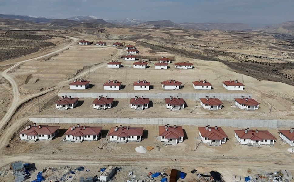 Malatya’da yeni köy evlerinin teslimi devam ediyor