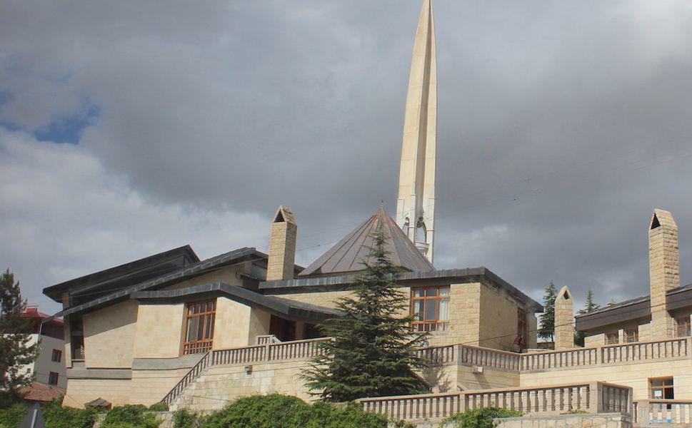 İslam'ın Beş Şartı Üzerine Kurulu: Malatya'daki Ezber Bozan Cami