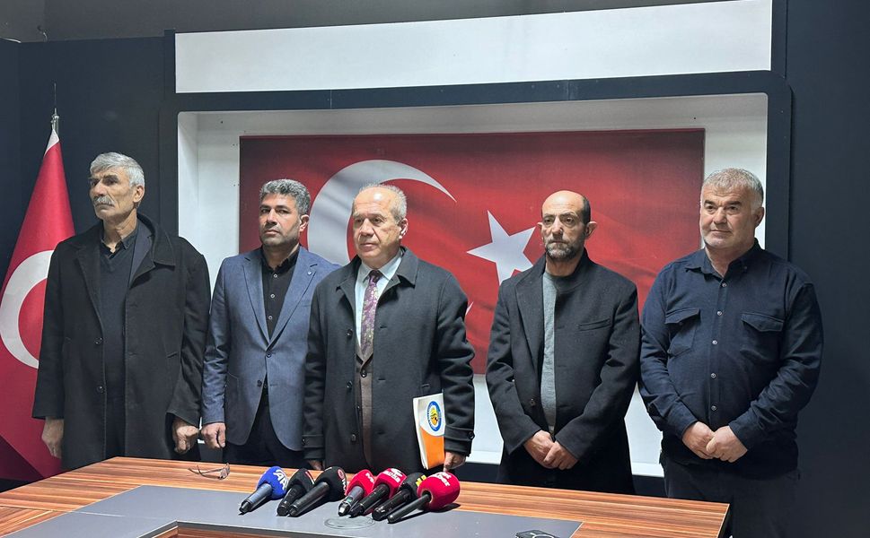 Yazıhan’da CHP Karıştı: Meclis Üyeleri İhraç Talebine Karşı Çıktı