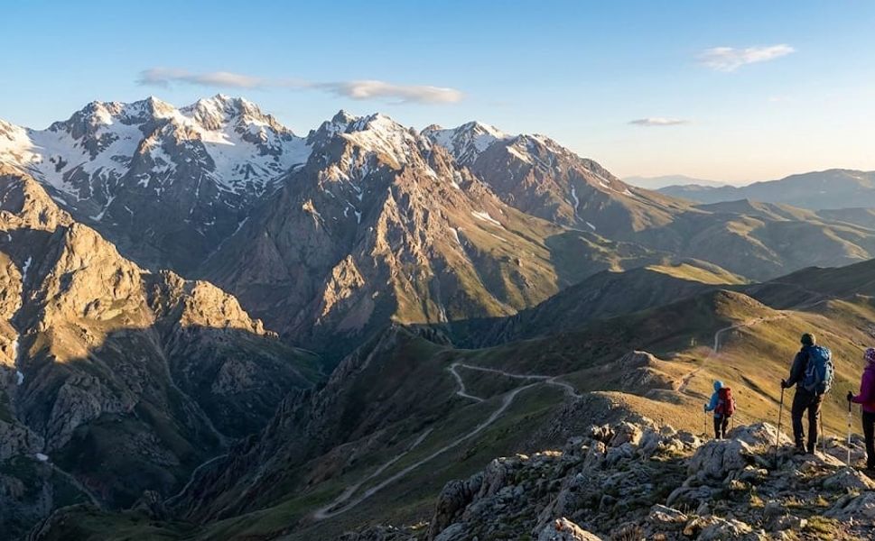 İsviçre Alpleri Değil Malatya Dağları!
