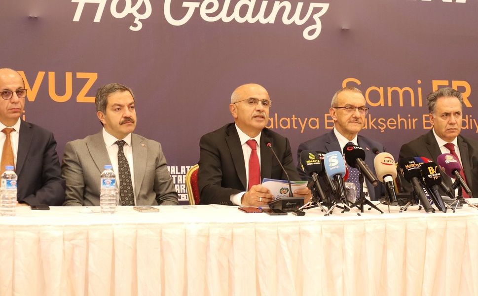 Malatya Kitap Fuarı Mişmiş Park’tan Merkeze mi Taşınıyor? Sami Er’den Açıklama!