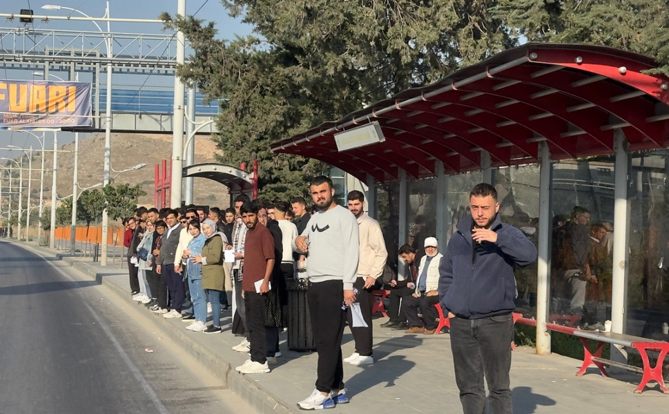 Malatya’da Sınav Günü Ulaşım İsyanı: “Herkes Durakta Kaldı!”