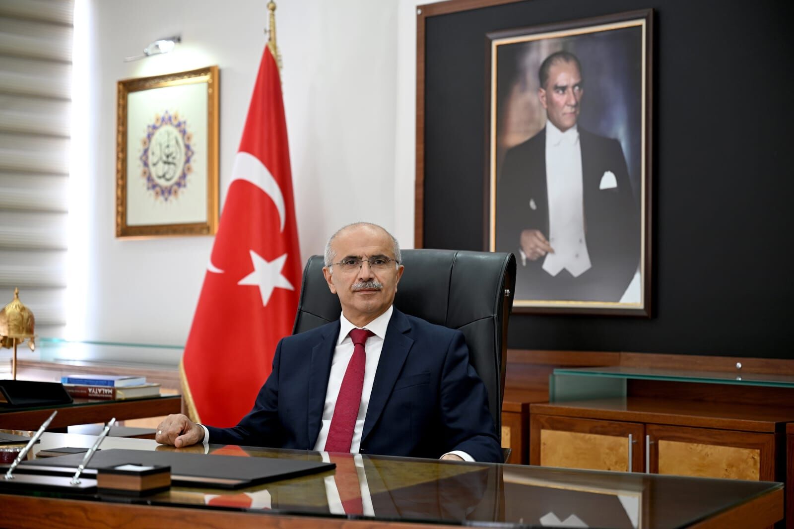 Büyükşehir Belediye Başkanı Sami Er