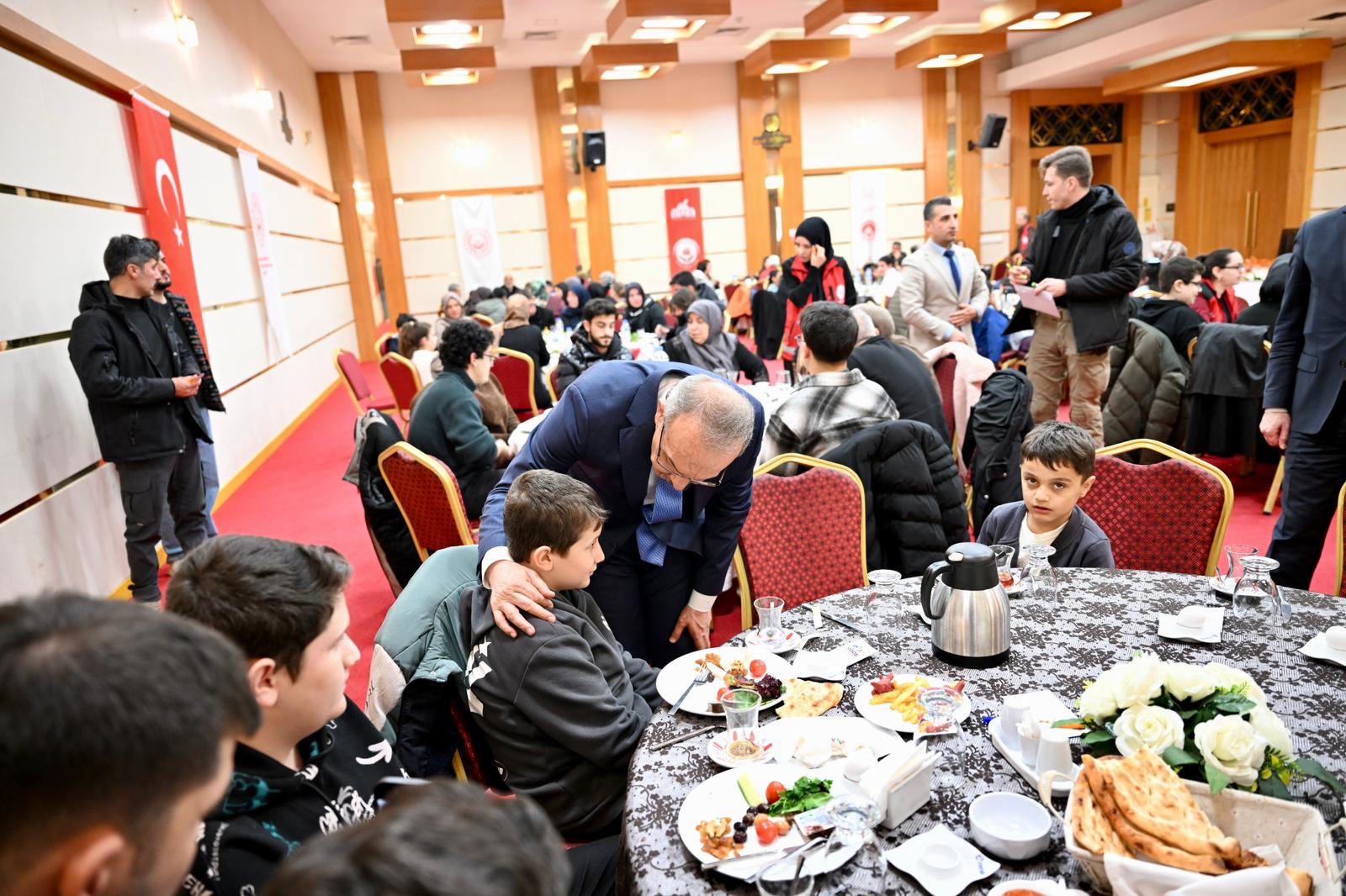 8C014C2A 25F1 4B1C B1B9 Af6551Caaf58