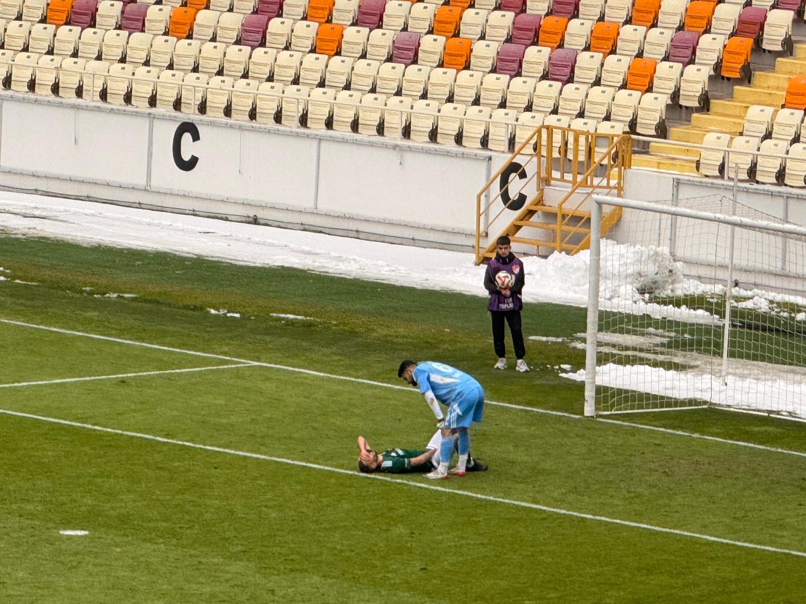 Bb1C4040 Bcf0 4263 B9C8 A6Fdef79E488