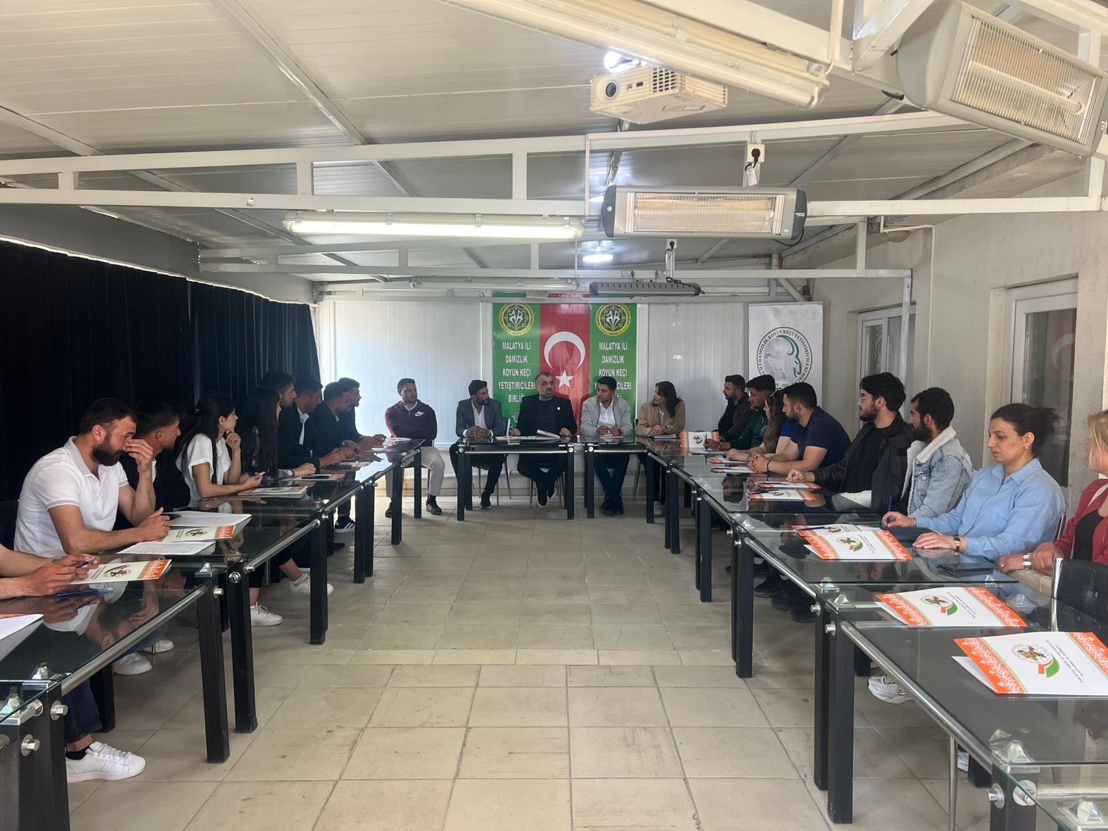 202604301408 27B15Ac9 Bc4A 4615 Bba1 86649550D896