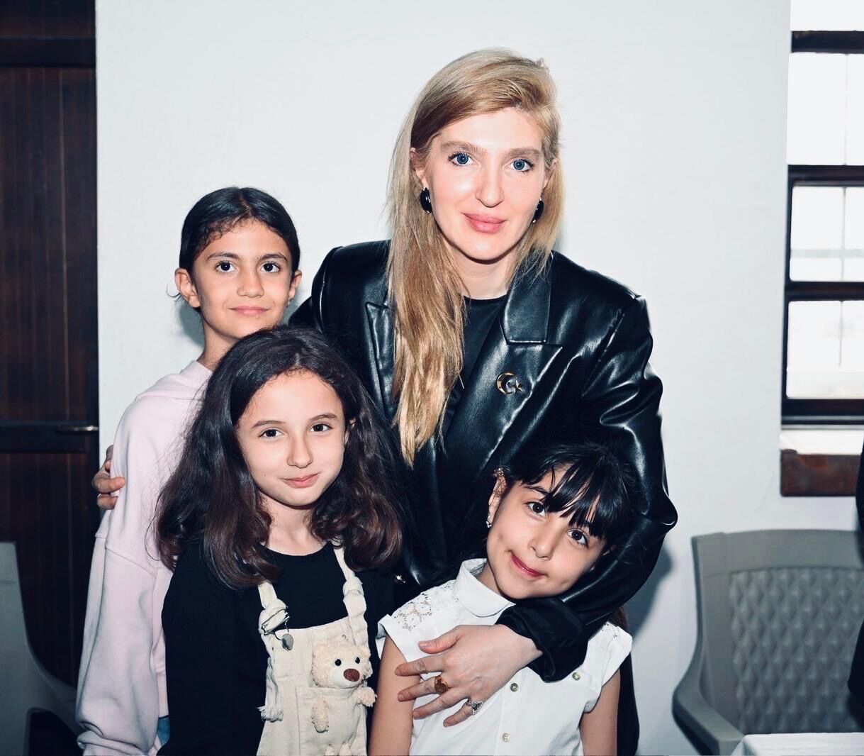 446B87B2 36Ab 4A2E 8251 79B85E2371B6