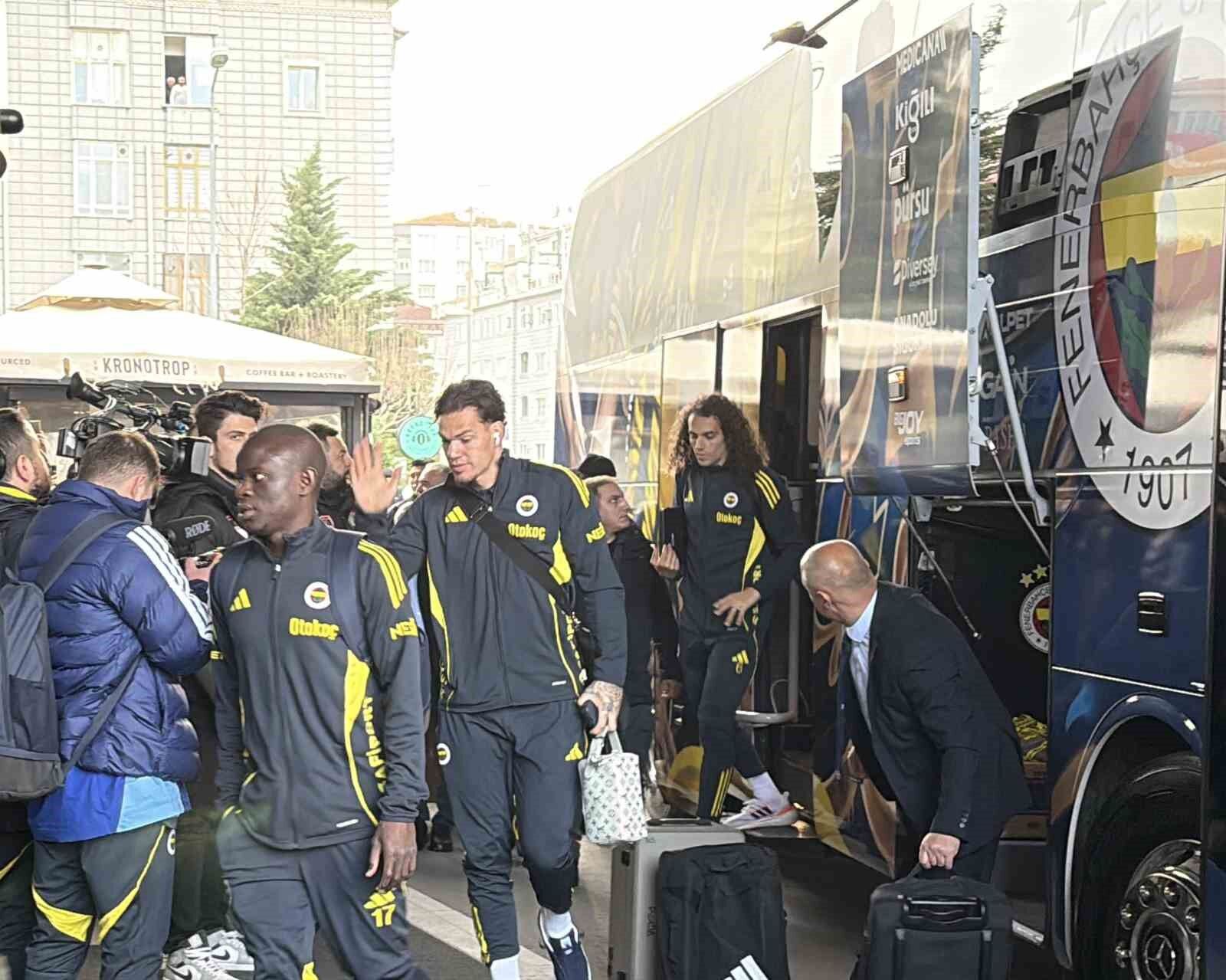 Fenerbahçe, Kayseri'ye geldi