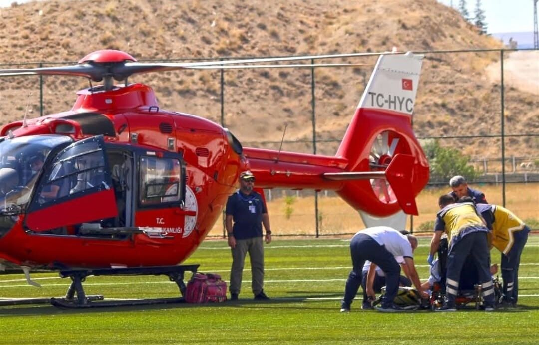 Malatya'da 82 Yaşındaki Hasta Helikopter Ambulansla Kurtarıldı