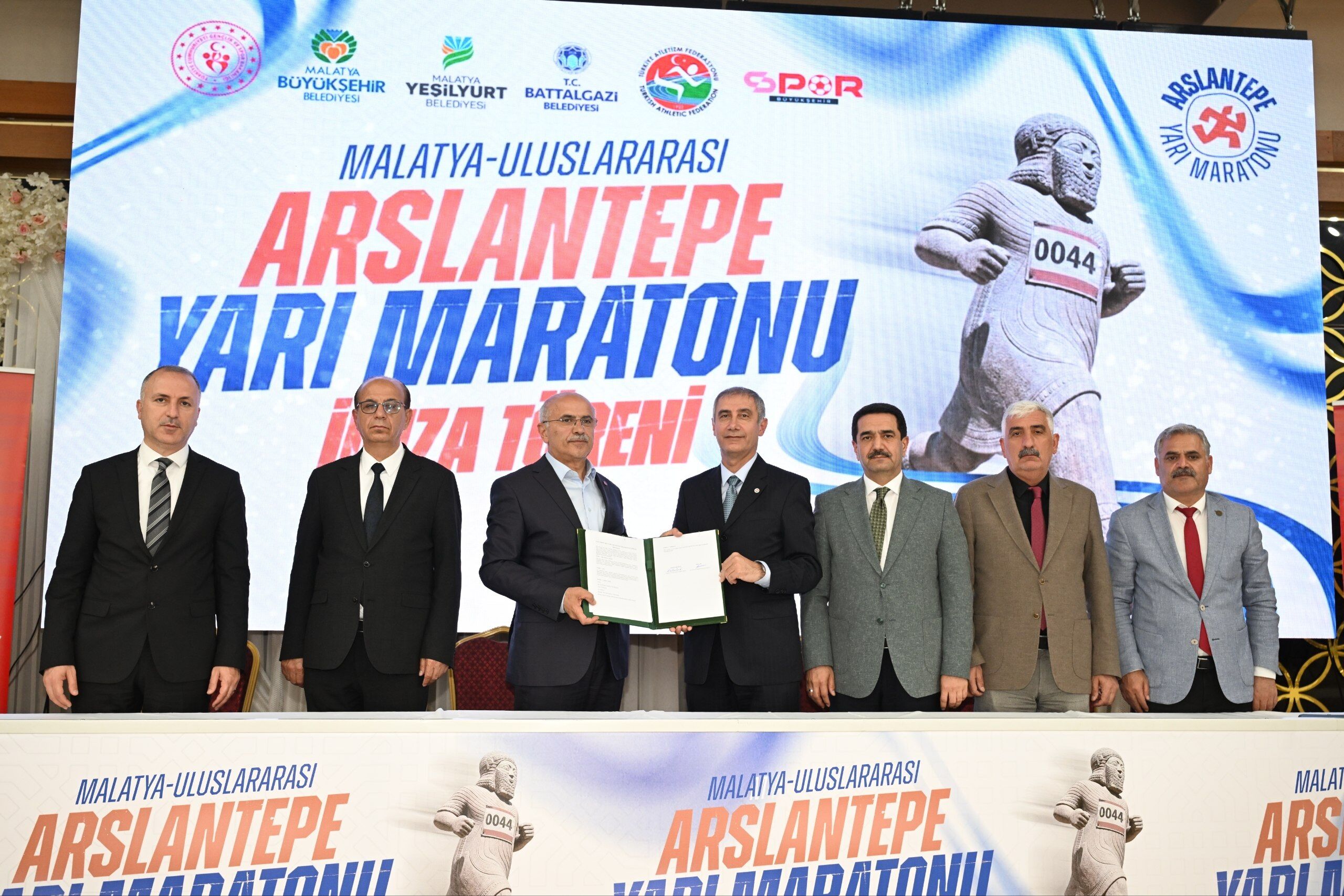 Arslantepe Yarı Maratonu Protokolü İmzalandı