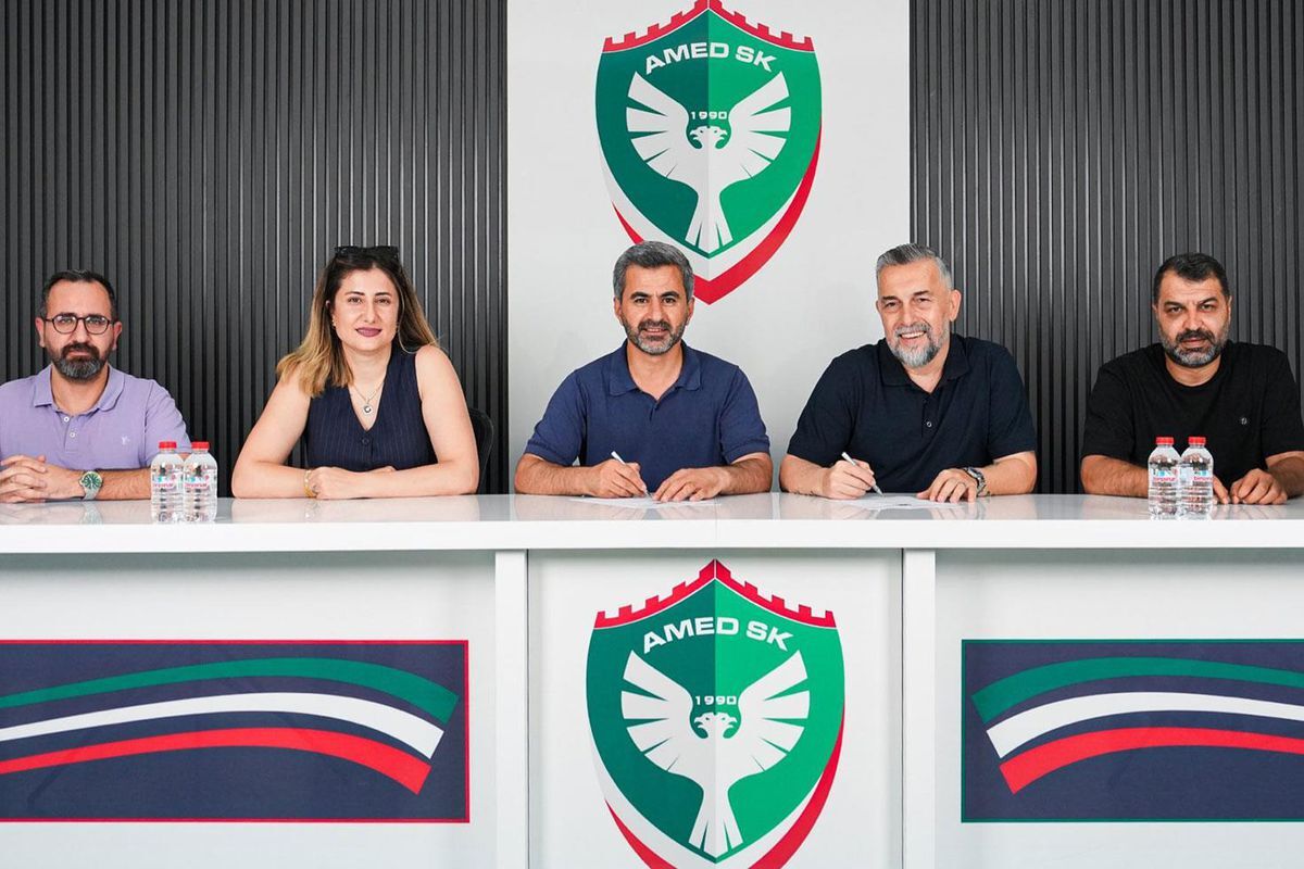 Beşiktaş'tan Ayrıldı, Amedspor'a İmzayı Attı!