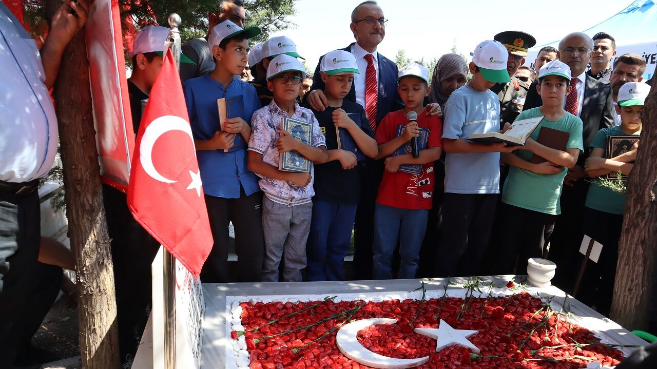 Şehit Fuat Bozkurt 10