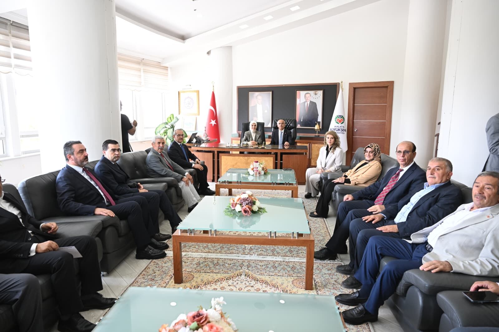Bakan Göktaş'tan Şehir Kütüphanesine Övgü 2