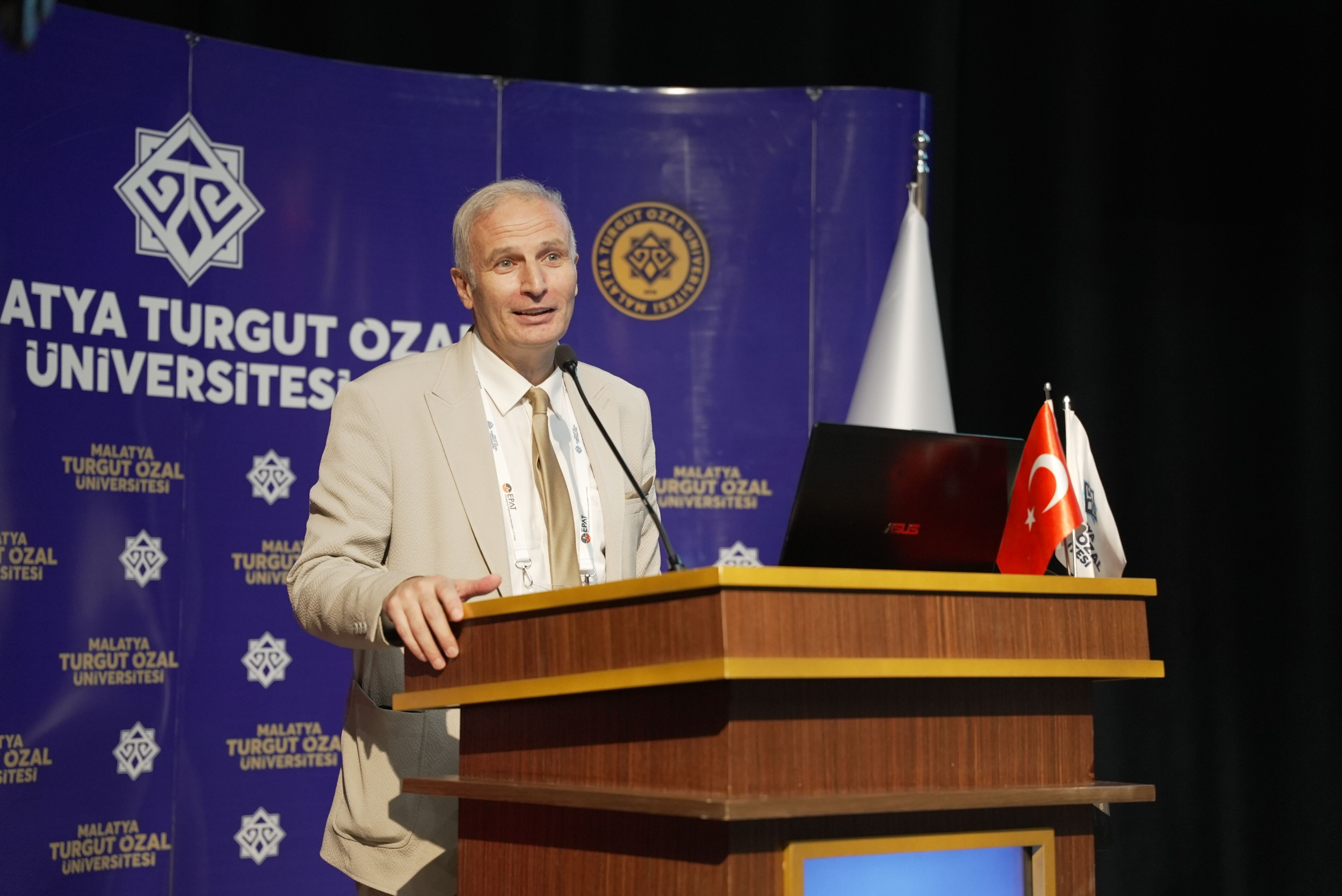 Başer Cander