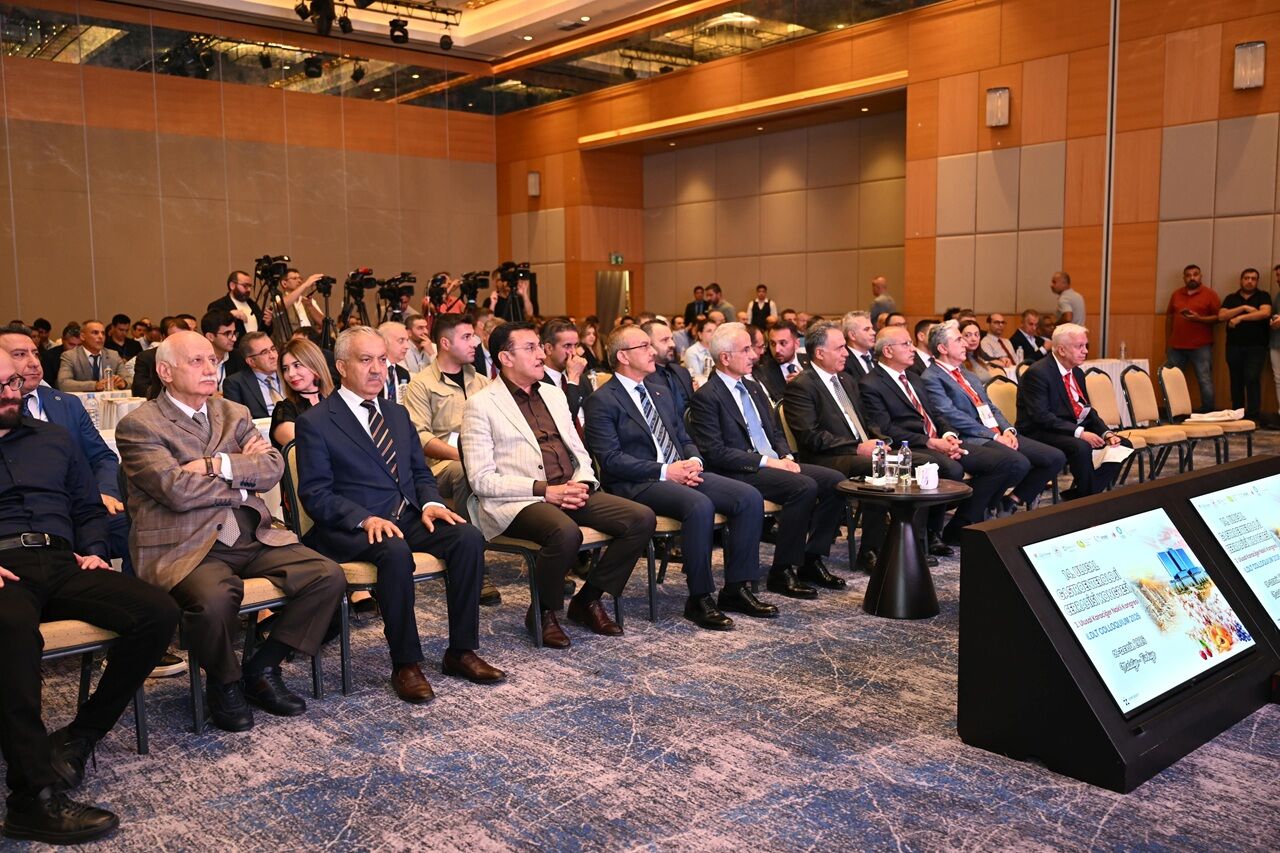 Dünyanın Gözü Malatya’da! Bakan Uraloğlu, Sağlıkta Dikkat Çeken Başarıyı Açıkladı!