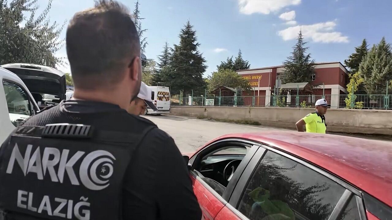 Ehliyetsiz yakalandı, 81 bin TL ceza kesildi