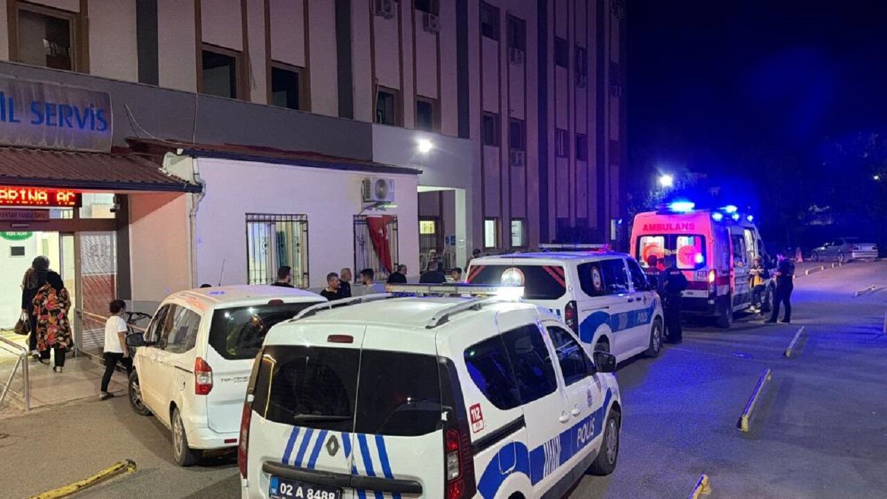 Husumetli İki Kişinin Karşılaşması Kanlı Bitti: 1 Ağır Yaralı