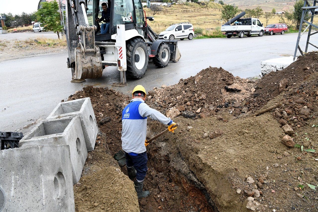 Malatya’da Sağanak Öncesi Yollar Yine Göle Dönmesin Diye MASKİ O Noktada Harekete Geçti