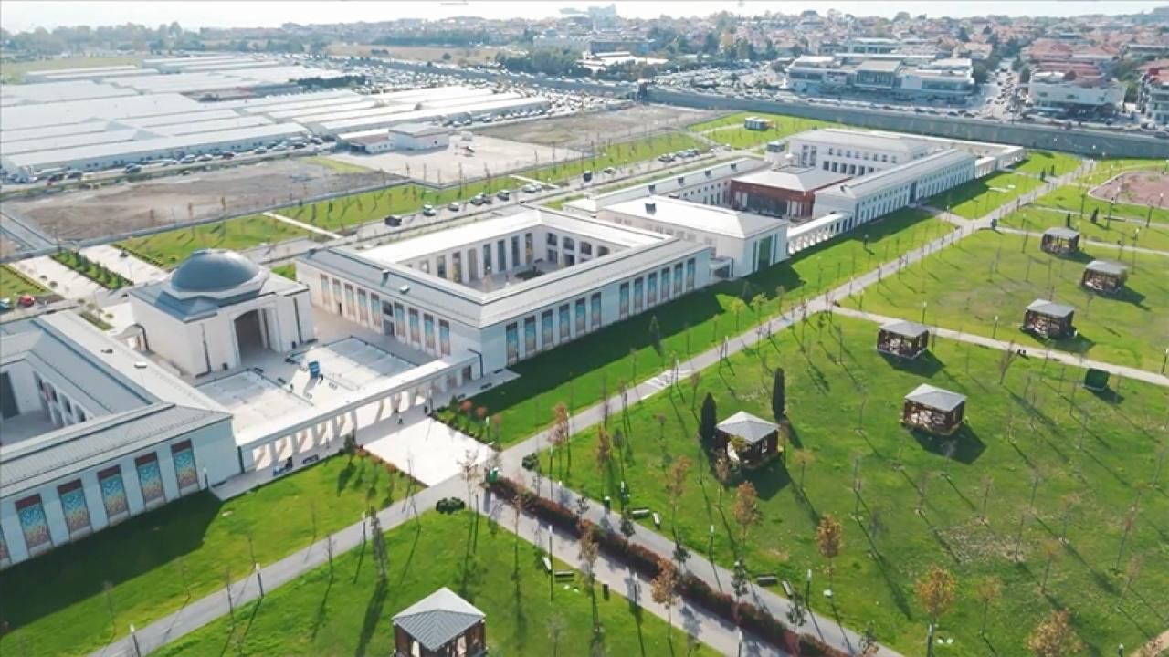 Ataturk Havalimani Millet Bahcesi 2413413