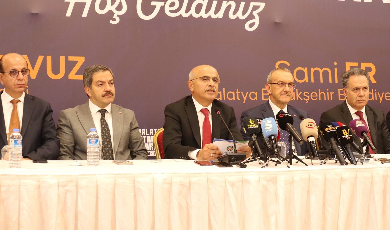 Malatya Kitap Fuarı Mişmiş Park’tan Merkeze mi Taşınıyor? Sami Er’den Açıklama!