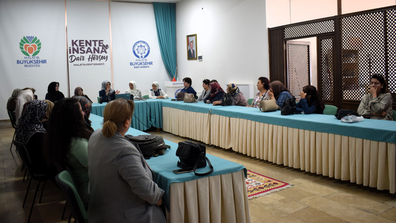 Malatya Kent Konseyi’nden Aile İçi İletişim Semineri: “Güzel Ahlâk Huzurun Temelidir”